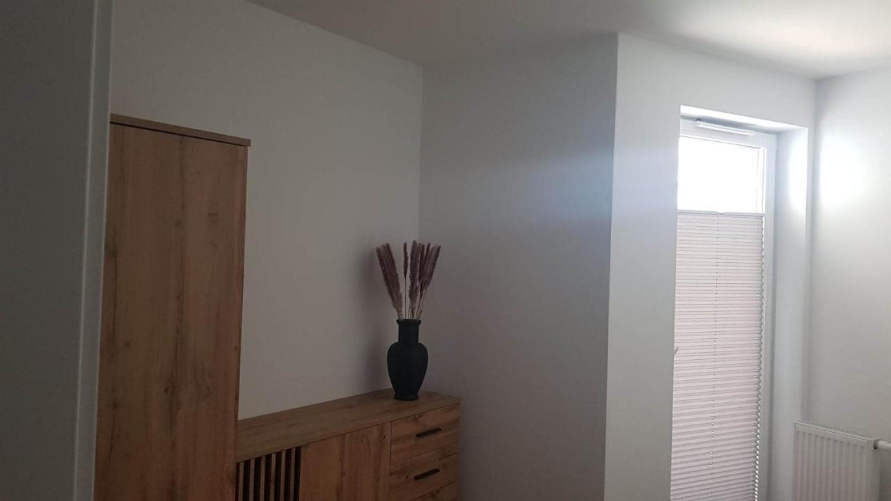 Flat 33 Apartment *