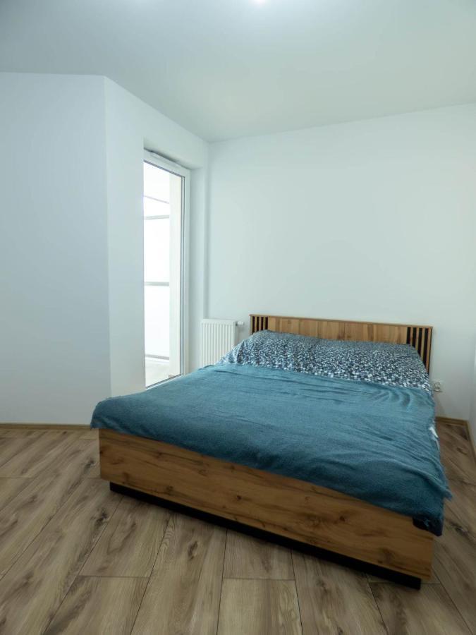 Apartment Flat 33 *