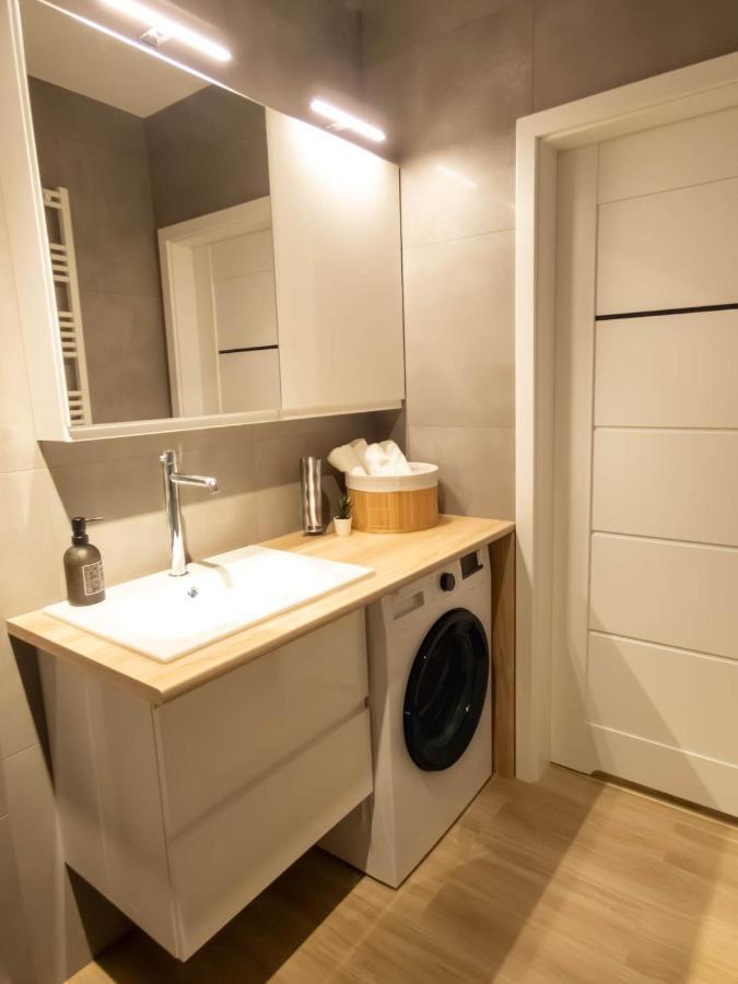 Apartment Flat 33 *